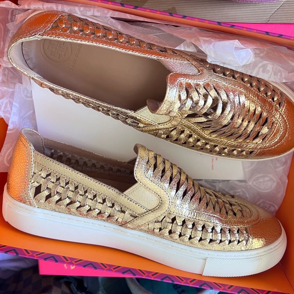 Tory Burch gold shoes size 10
